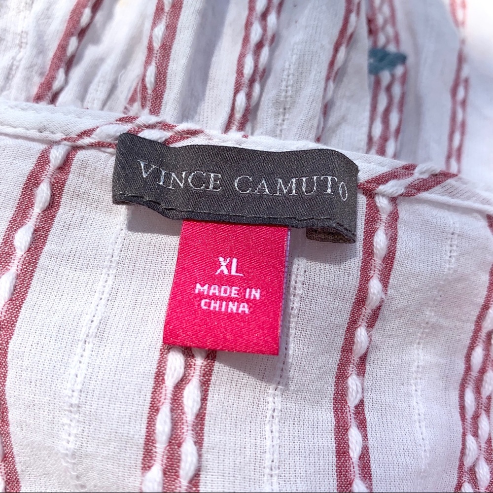 🎉HP🎉 Vince Camuto Embroidered Floral Top with embellished Sleeves - Picture 5 of 10